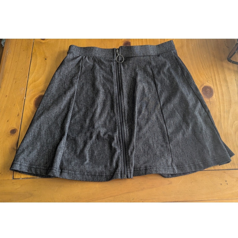 Ultra Flirt Charcoal Gray Front Zip O-Ring‎ Mini Skirt Size M